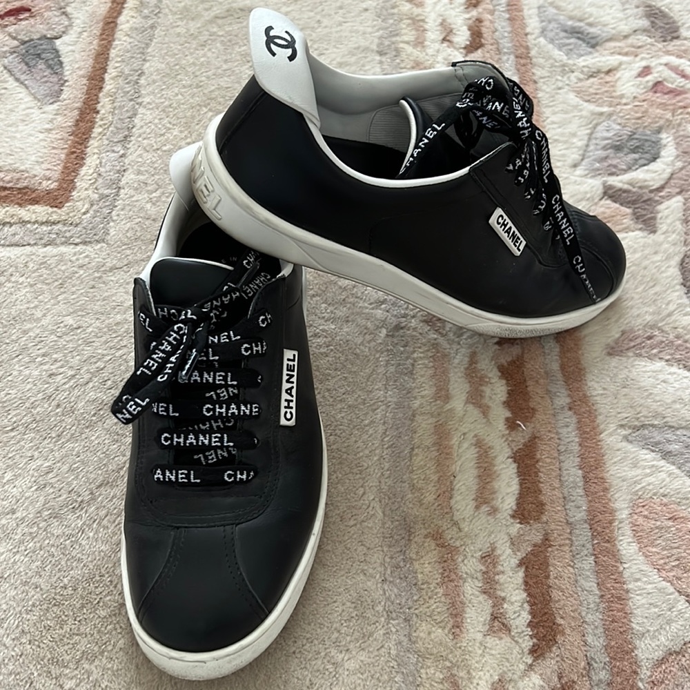 Chanel leather sneakers